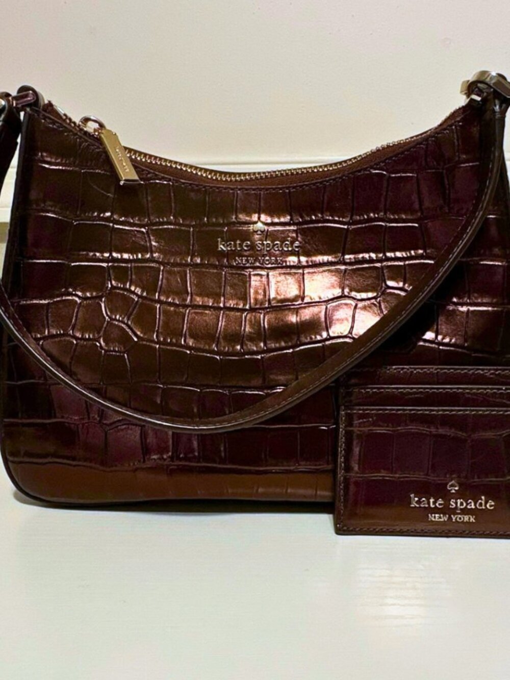 Kate Spade New York Croc Embossed Hobo Shoulder Bag Card Holder Hot Fudge Brown